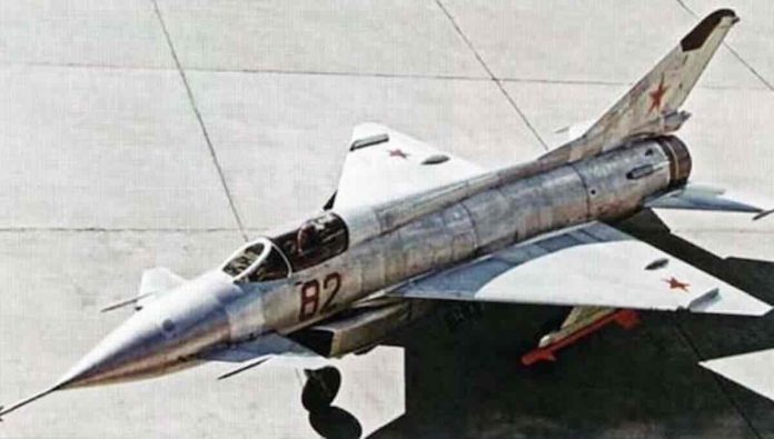 MiG E-8
