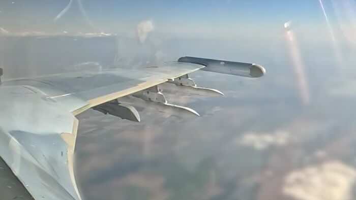 Su-35S naoružanje leva strana