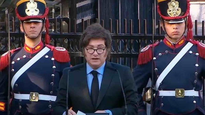 Argentina otvora novu bitku za Foklande- Tramp preispituje stav SAD, Milej udara na britansku naftu Argentina otvora novu bitku za Foklande- Tramp preispituje stav SAD, Milej udara na britansku naftu