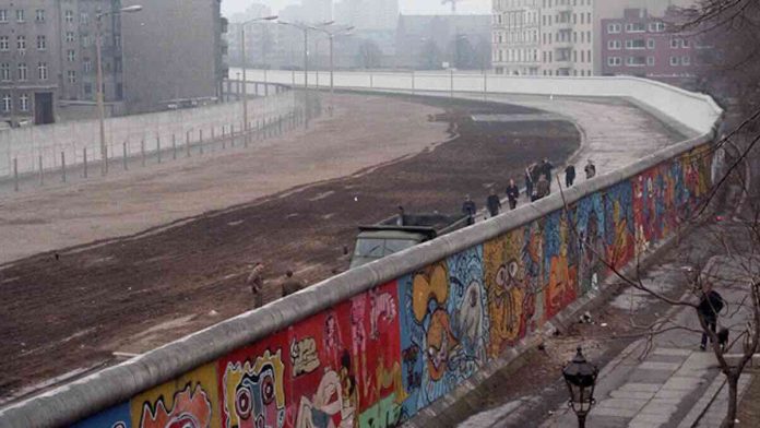 Berlinski zid Berlinski zid