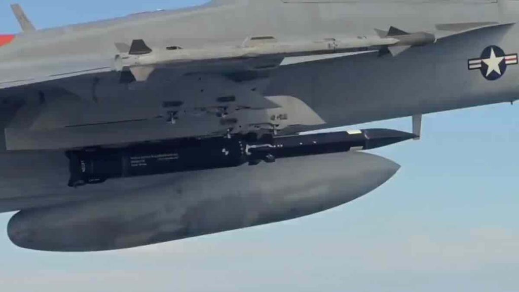 Blackbeard pod krilom Super Horneta 1 Blackbeard pod krilom Super Horneta