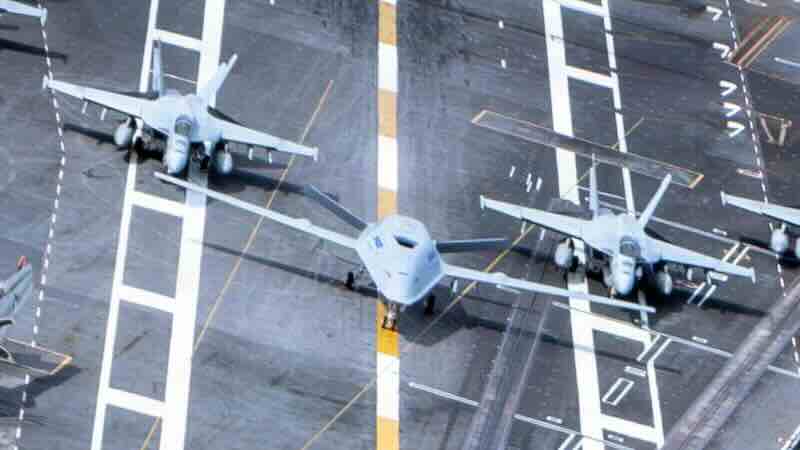 Demonstrator MQ-25 Stingray na nosaču aviona USS Nimitz