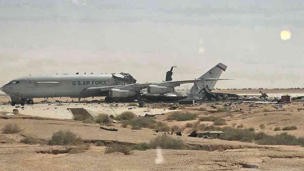 E 3 Sentry u vazduhoplovnoj bazi Princ Sultan u Saudijskoj Arabiji E-3 Sentry u vazduhoplovnoj bazi Princ Sultan u Saudijskoj Arabiji
