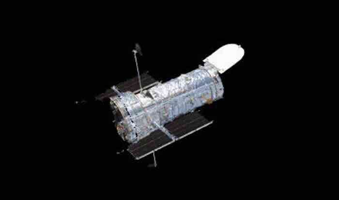 umetnicka impresija satelita KH 11 KENNEN umetnička impresija satelita KH-11 KENNEN
