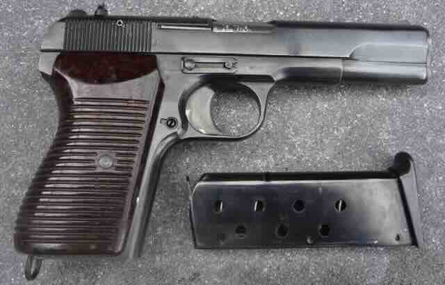 Desna strana pistolja Desna strana pištolja