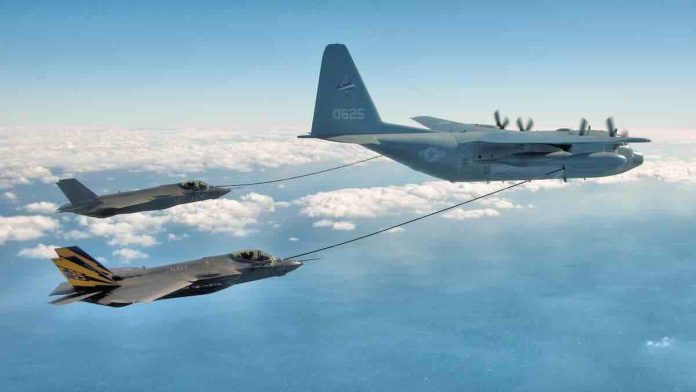 F-35 dopuna goriva u letu sa KC-130 F-35 dopuna goriva u letu sa KC-130