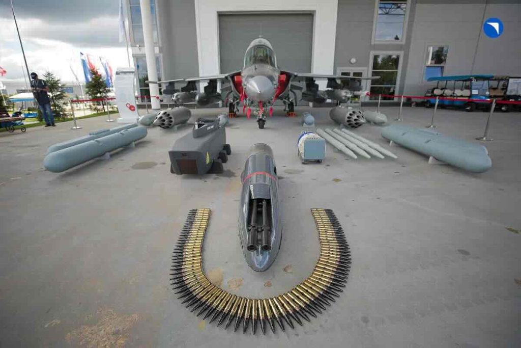 Jak 130M 1 Jak-130M
