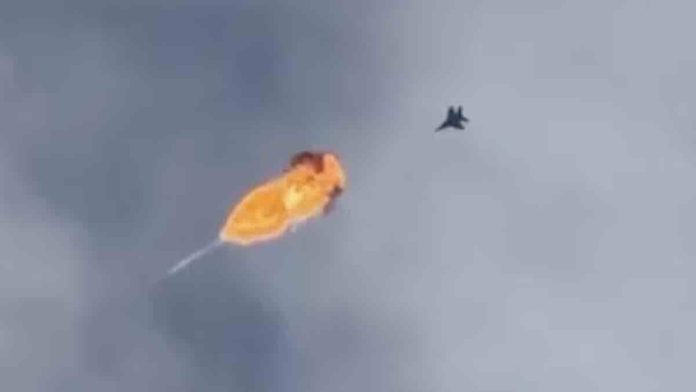 Ukrajinski MiG-29 oborio ruski dron, pa uleteo u njegove krhotine