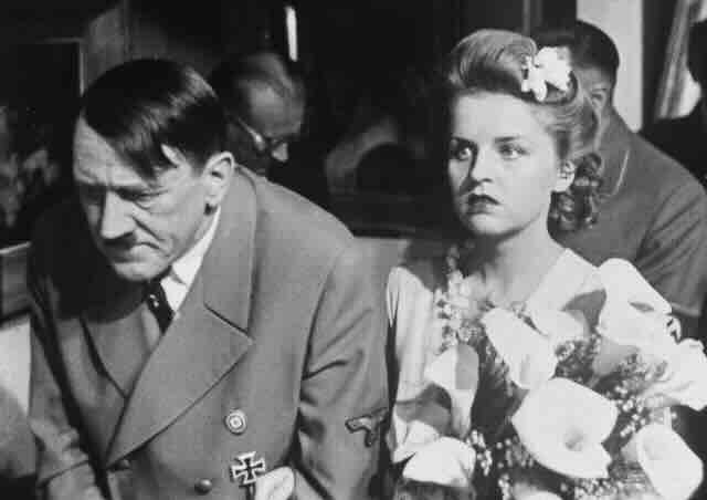 Vladmir Saveljev kao Hitler Vladmir Saveljev kao Hitler